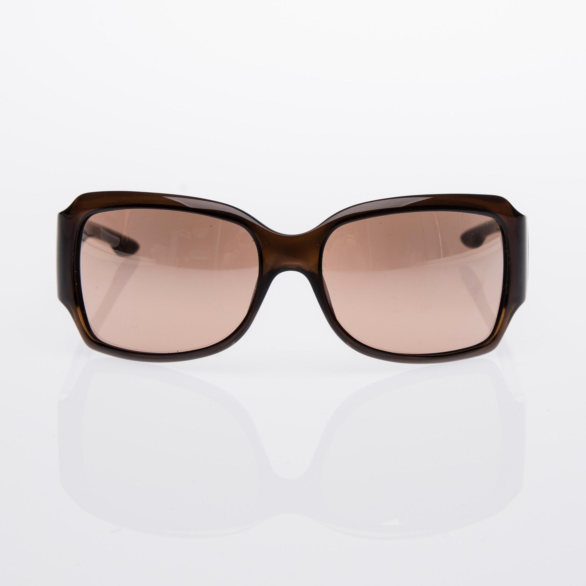 SOLGLASÖGON, Christian Dior.