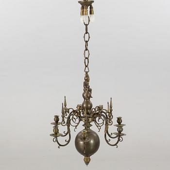 A BAROQUE STYLE CHADELIER 20TH CENTURY.