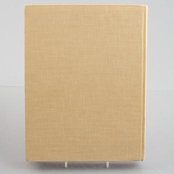 12 books, "Transactions of the Oriental Ceramic Society" and "The Selected Porcelains from the Collections of the Pa...