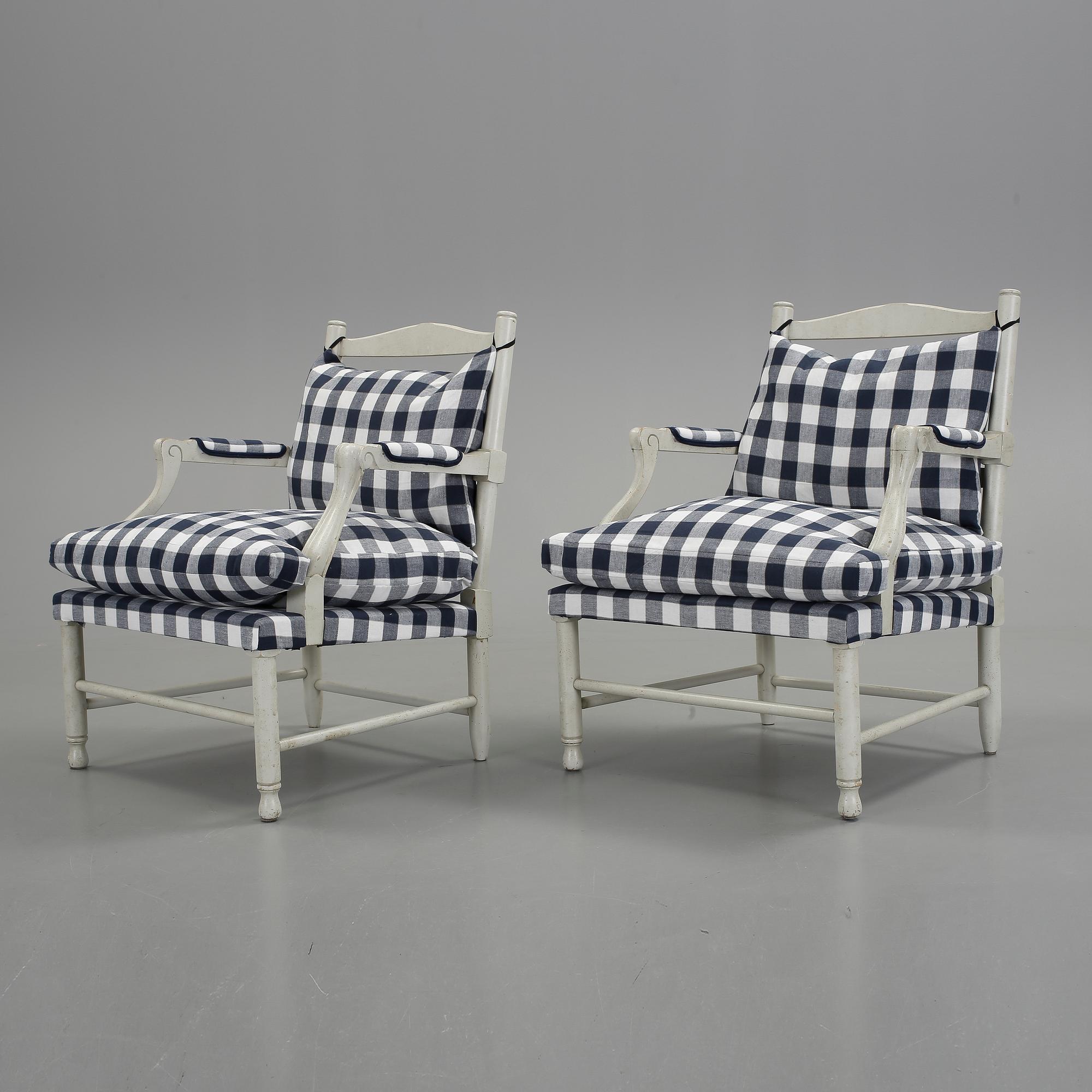 FÅTÖLJER, ett par, sk Gripsholmsmodell, 1900-tal.