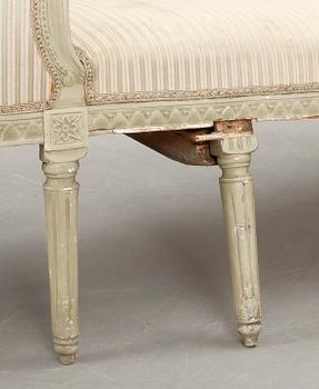 BADKARSSOFFA, gustaviansk stil, 1800-talets slut.