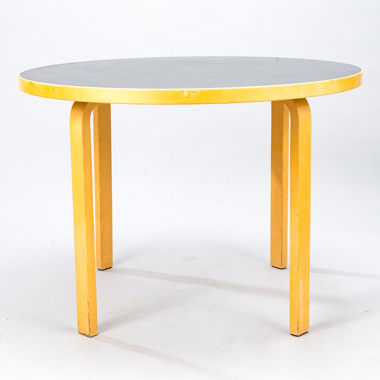 ALVAR AALTO, a mid-20th-century '90A' table for Artek.
