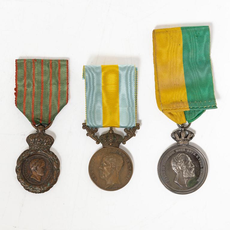 Medals and badges, 12 pcs, Sweden, Germany, and France.
