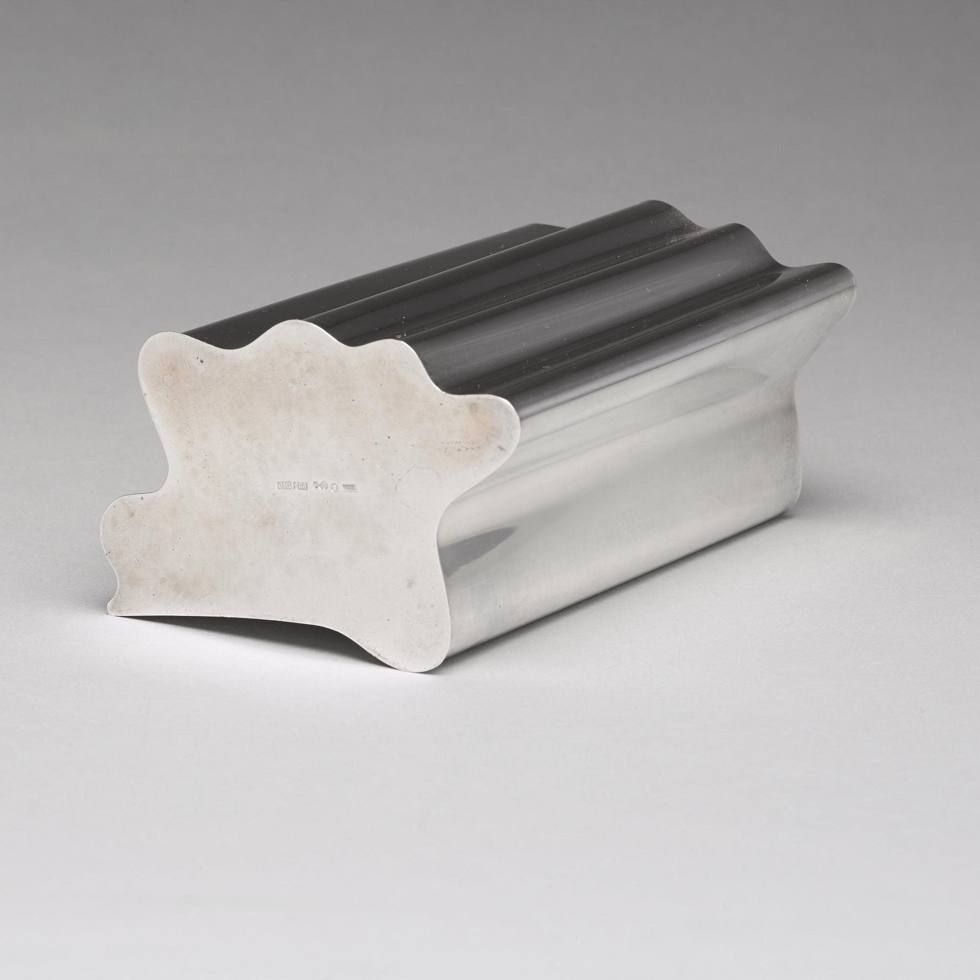 Kristian Nilsson, a sterling silver vase, Stockholm 1978.