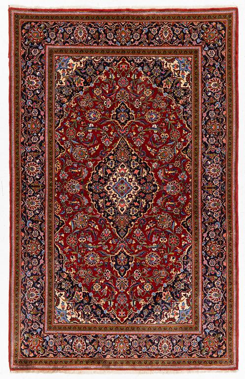 A Keshan rug, c. 222 x 141 cm.