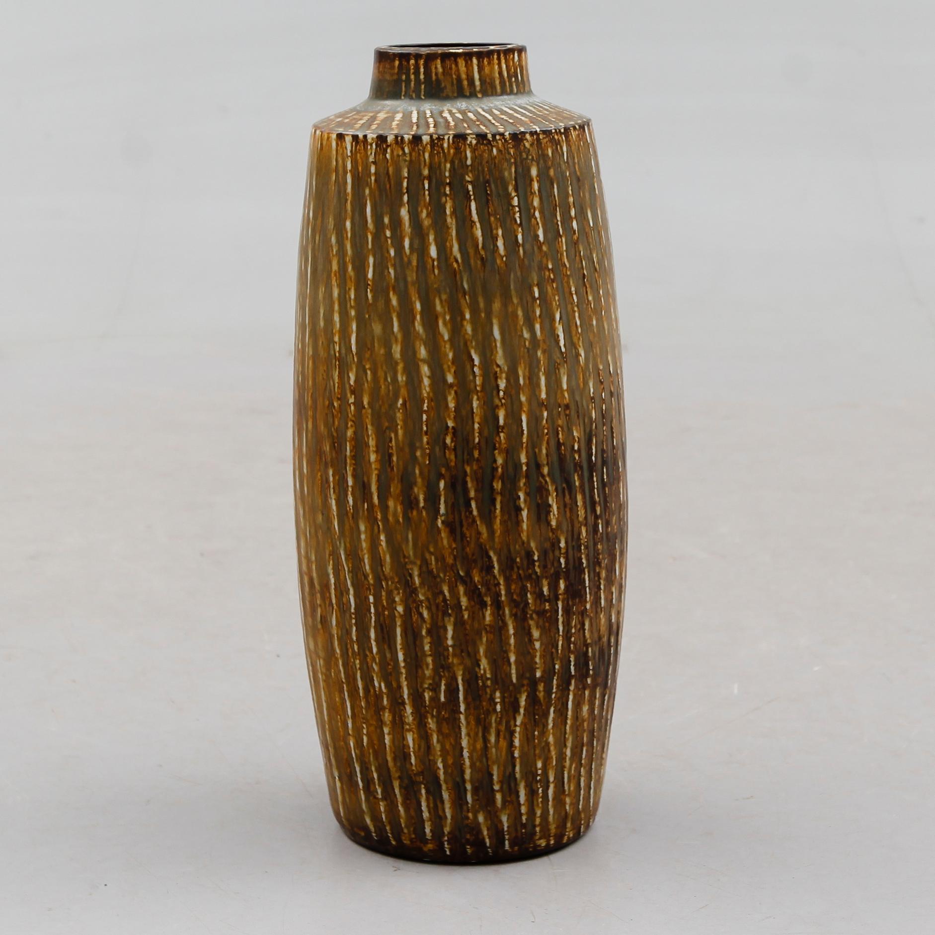 GOLVVAS, stengods, "Rubus", Gunnar Nylund, Rörstrand.