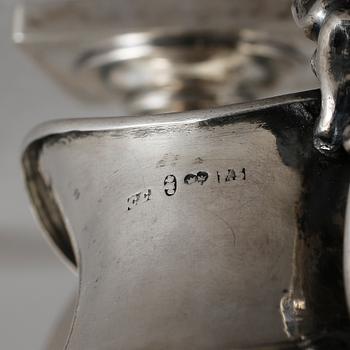 PARTI SILVER, 4 delar, 1800-1900-tal. Bla Christopher Creutz, Stockholm. Total silvervikt ca 246 g.