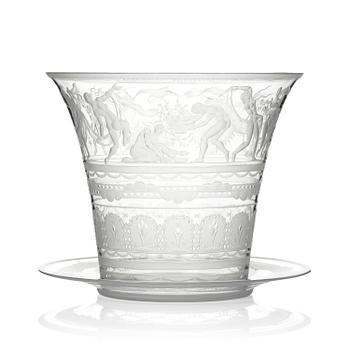 2. Simon Gate, an engraved glass bowl with plate, Orrefors 1930, model 122.