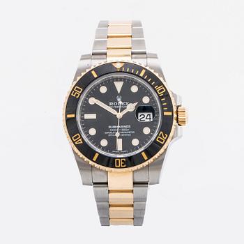 ROLEX, Oyster Perpetual Date, Submariner (1000ft = 300 m), Chronometer, armbandsur, 40 mm.