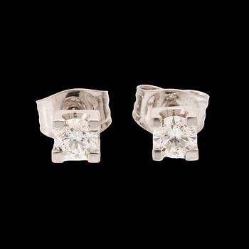 Earrings, a pair of 18K white gold with round brilliant-cut diamonds.