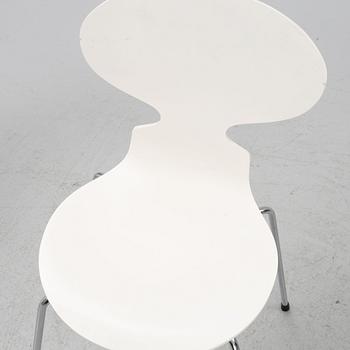 Arne Jacobsen, stolar, 4 st, "Myran", Fritz Hansen, Danmark, 1990-tal.