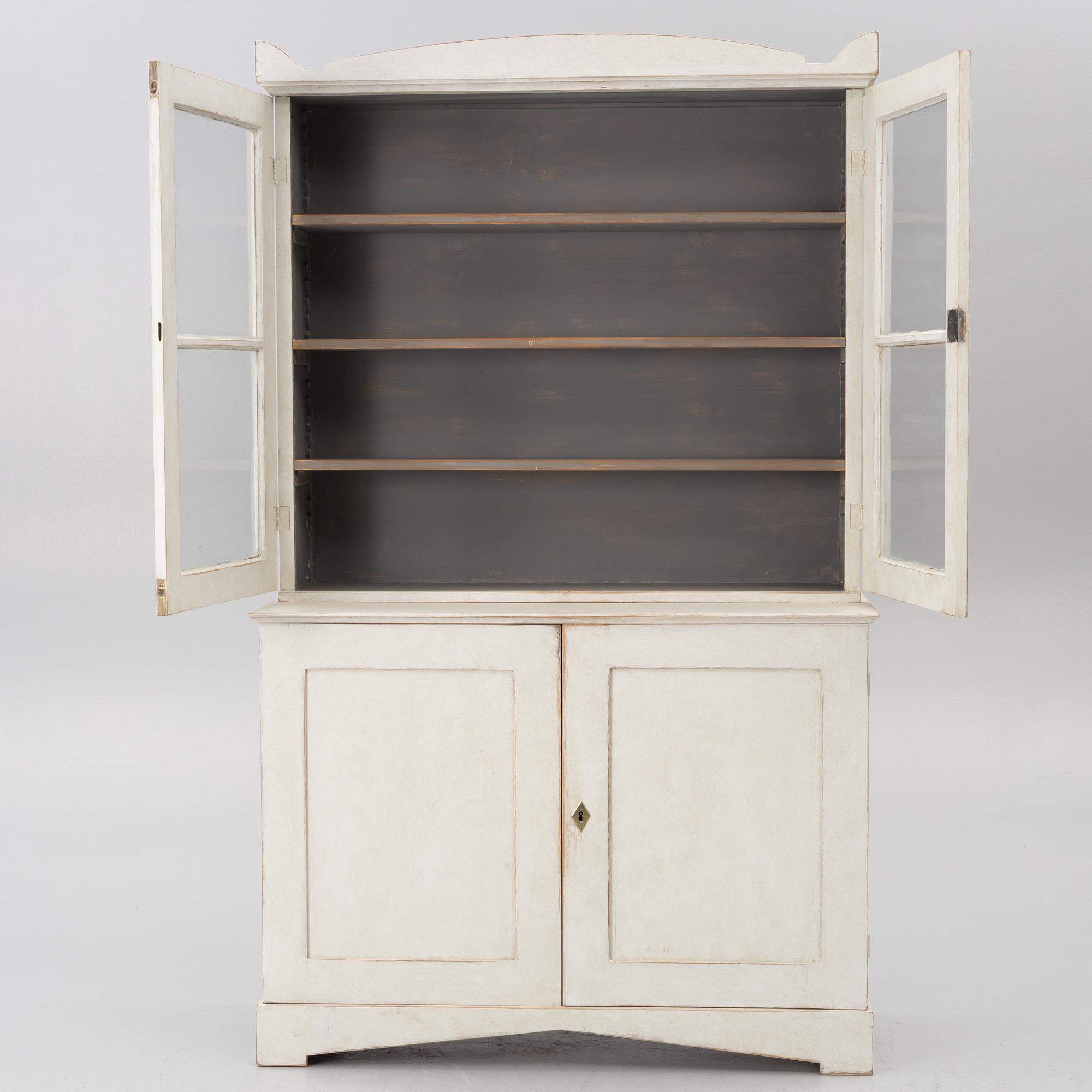 Bookcase, 19th century.