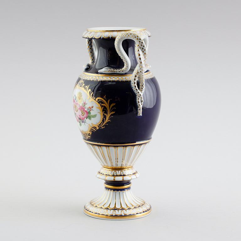 VAS, porslin, Meissen, 1900-talets mitt.