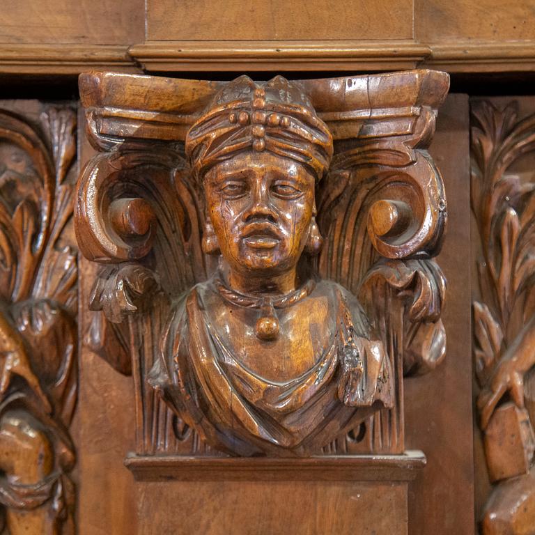 An early 18th Century baroque cabinet.