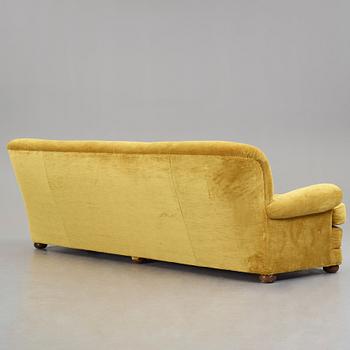 Josef Frank, a sofa model 568, Firma Svenskt Tenn, 1940-50's.