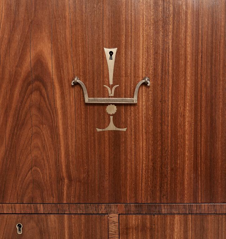 A chest of drawers attributed to Axel Einar Hjorth, executed by Hjalmar Wikström, Stockholm 1920's-30's.