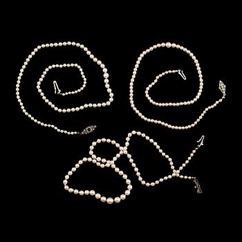 PÄRLCOLLIER, 3 st, doserade, silverlås.