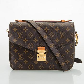 Louis Vuitton, a Monogram Canvas 'Pochette Metis' bag.
