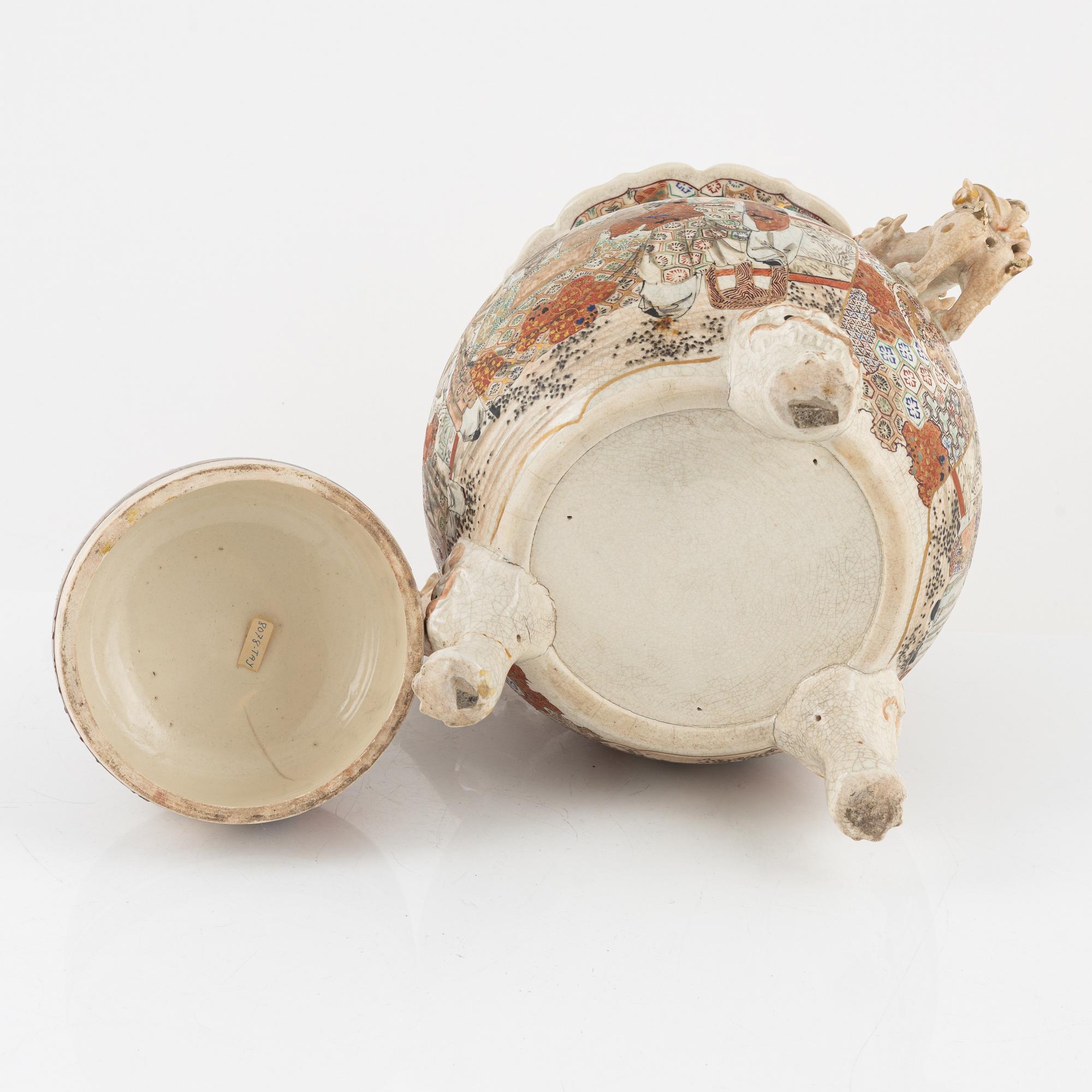 A large Satsuma incensce burner with cover, Japan, Meiji period (1868-1912).