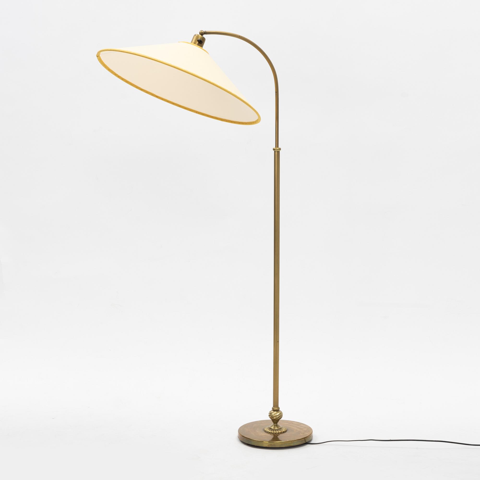 Golvlampa, 1900-talets mitt.