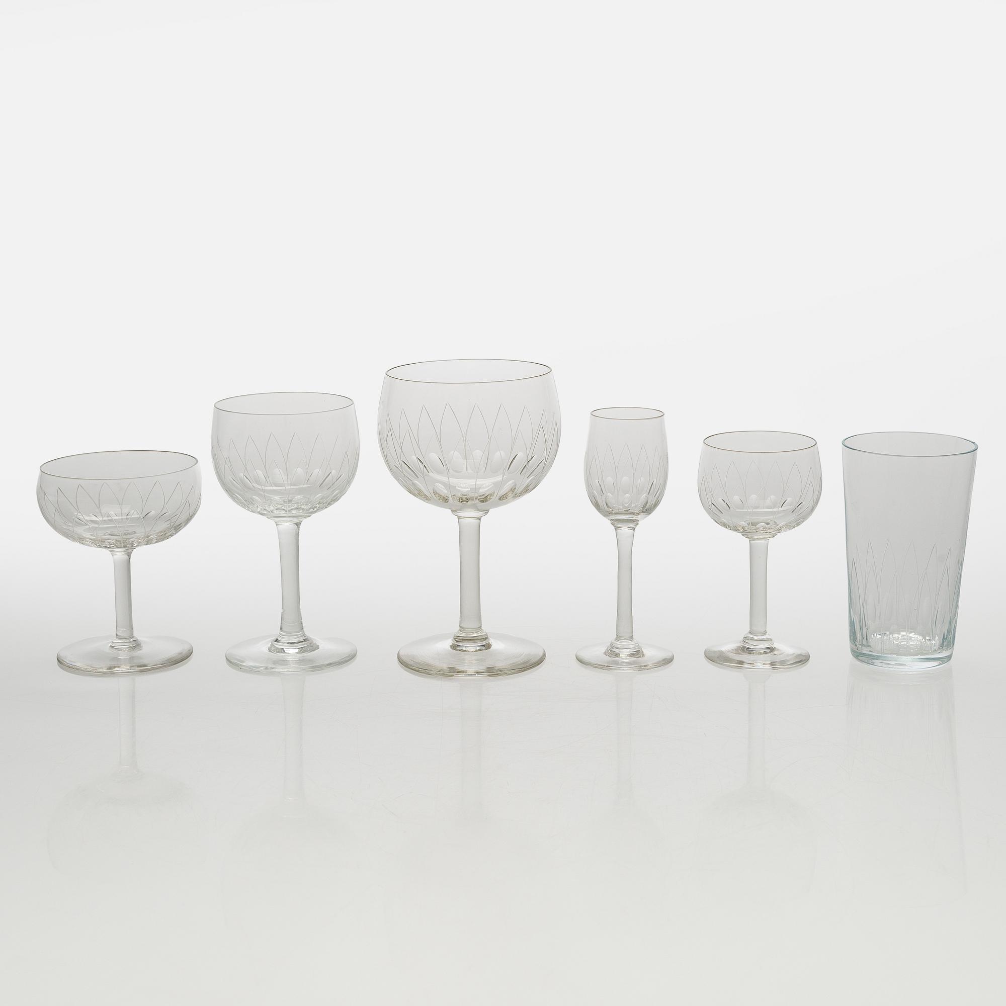Göran Hongell, glasservis, 52 delar, "Kilta". Iittala, i produktion 1947-1966.