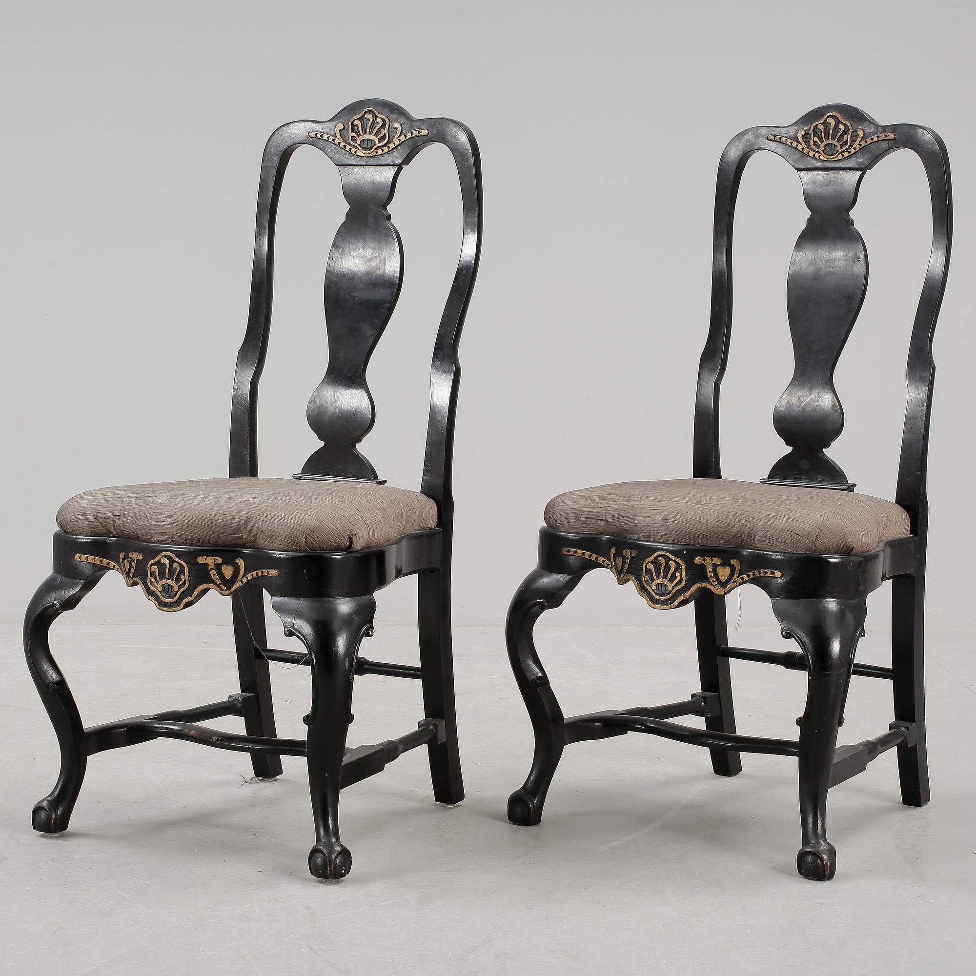 STOLAR, ett par, barockstil. 1900-tal.