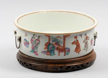 SKÅL, porslin. Kina 1800-tal.