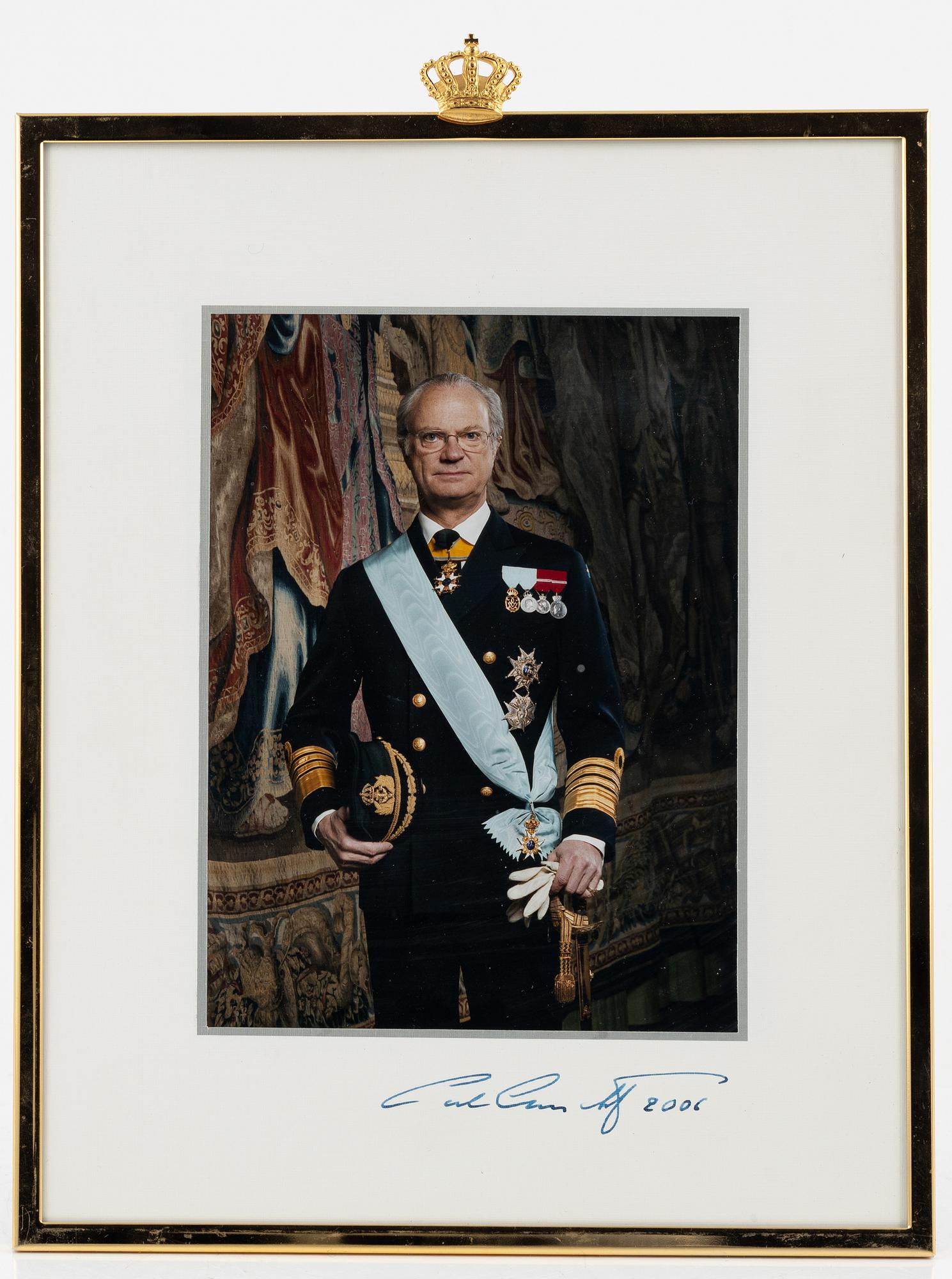 A signed Royal Photograph, Carl XVI Gustaf 2006.