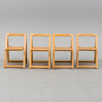 A gateleg table and 4 chairs, late 20th century.