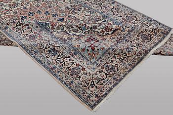 A carpet, Nain, 9 Laa, ca 344 x 213 cm.