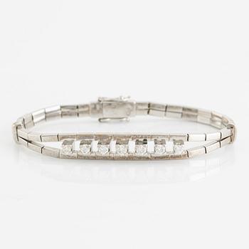 Bracelet, white gold with brilliant-cut diamonds.