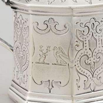 A silver mustard pot with blue glass and a spoon, Joseph I & Joseph II Angel, London 1849.