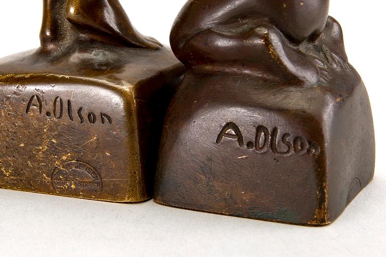 Anders Olson, skulpturer 2 st signerade patinerad brons.