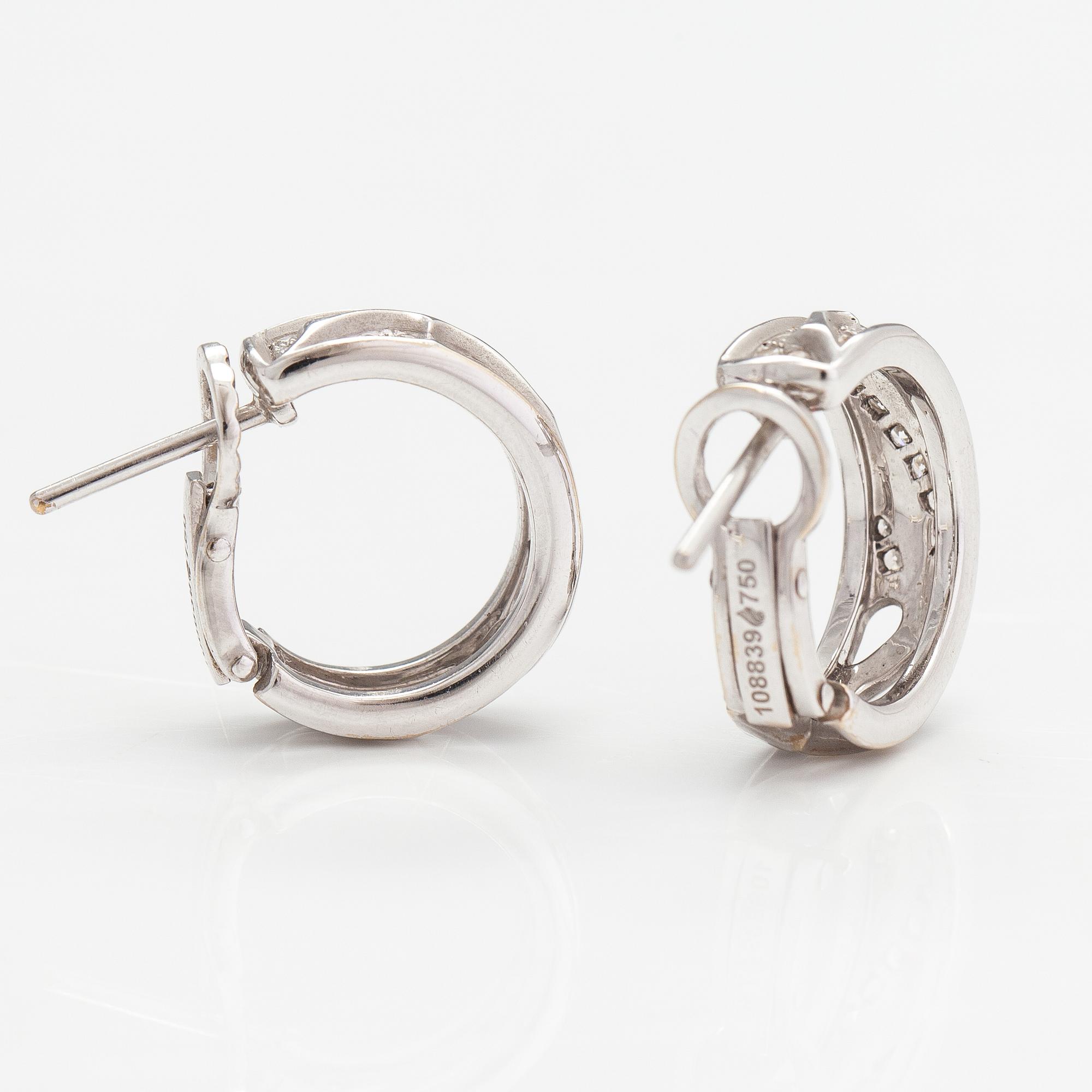 A pair of 18K white gold earrings with diamonds ca 0.28 ct in totalt. Magerit Joyas. Moscow.