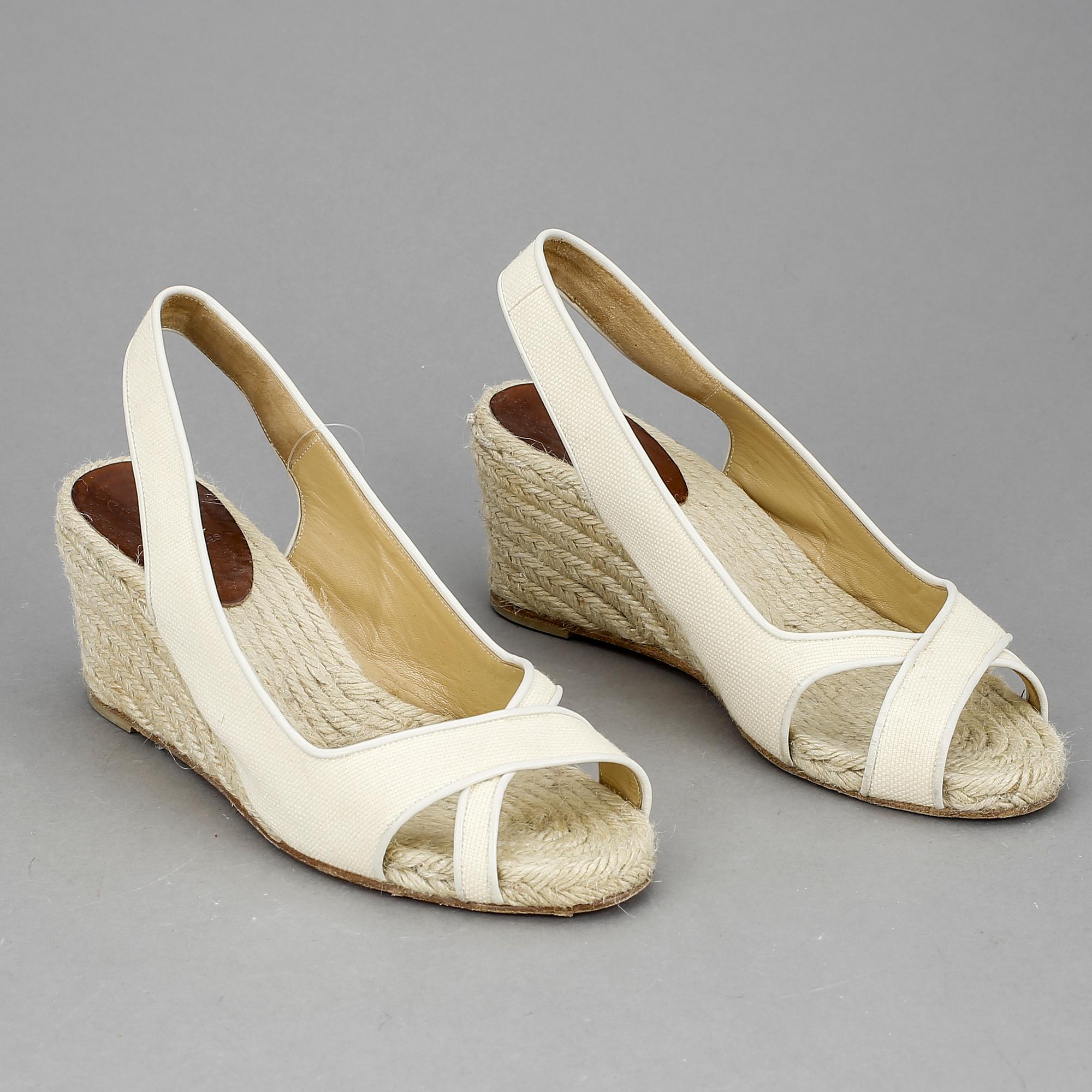 ESPADRILLOS, Christian Louboutin.