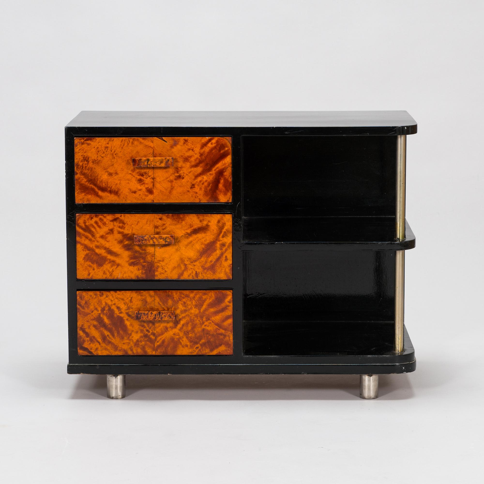 A 1930's table / drawer.