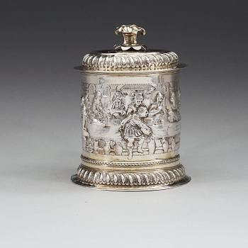 A Greman parcel-gilt tankard, makers mark possably Arnold Lange, Danzig (1699-1724).