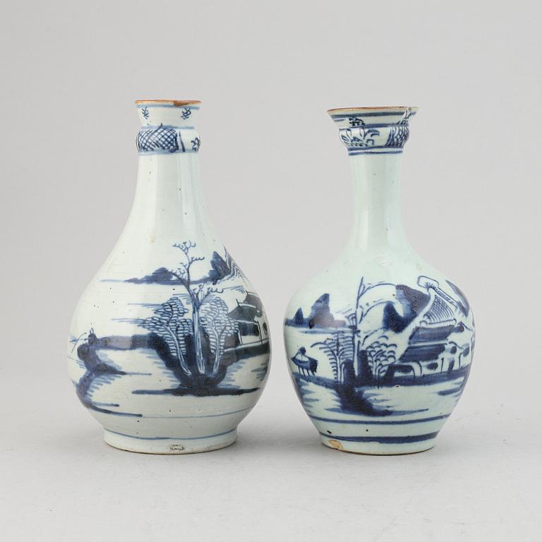 Two blue and white bottles, Qing dynasty, 18th Century.