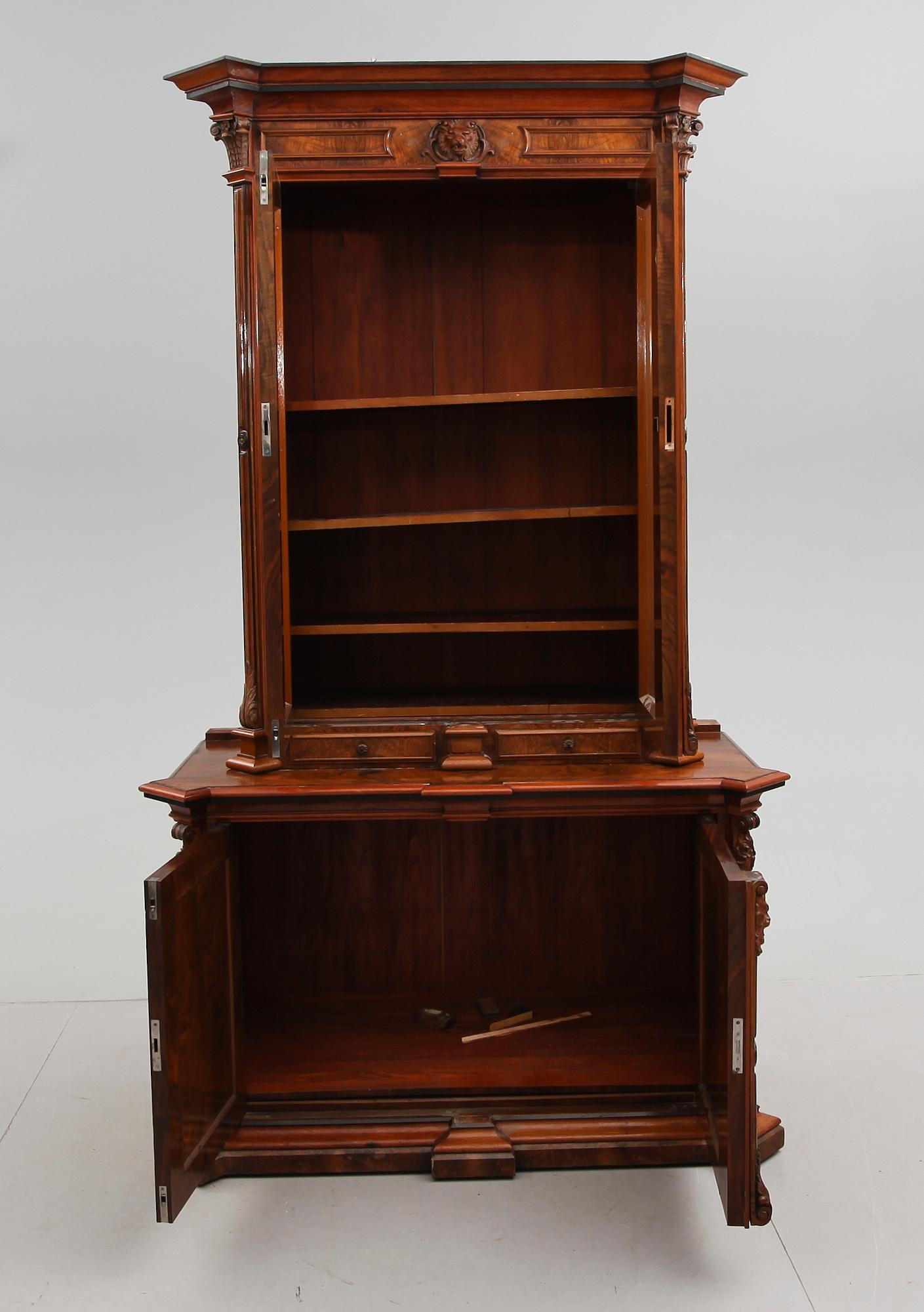 BOKSKÅP, 1800-talets andra hälft.