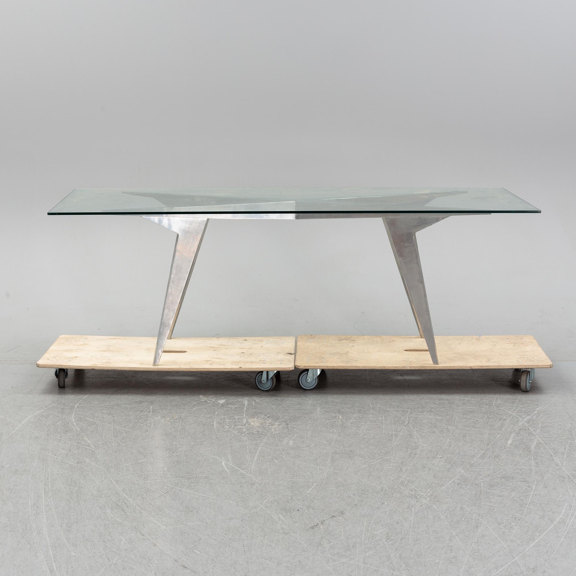 Shideh Shaygan, skrivbord, tillverkat av Ambolt Smide AB, 1994.