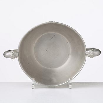 Anna Petrus, skål med hänklar, tenn, Firma Svenskt Tenn, Stockholm 1931.