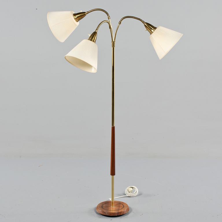 GOLVLAMPA, 1900-talets andra hälft.