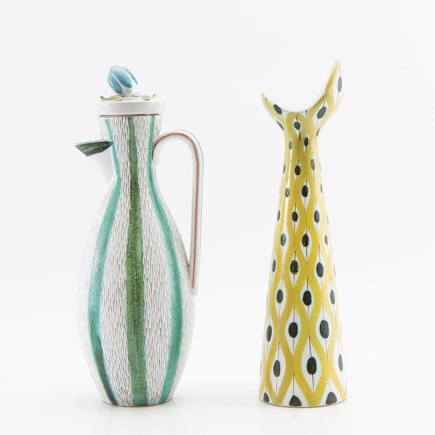 Stig Lindberg, Kanna med lock samt vas Gustavsberg studio  fajans 1900-talets mitt.