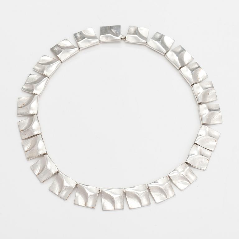 Björn Weckström, Collier "Galaktiska toppar", sterlingsilver. Lapponia 1973.