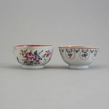 Five famille rose export porcelain cups and two dishes, Qing dynasty, 18th century.