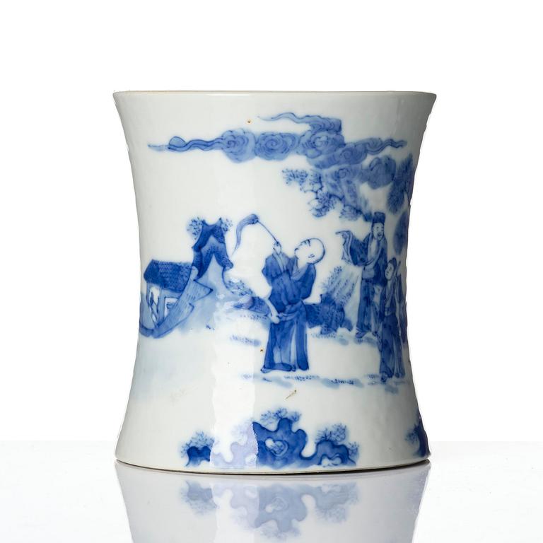 A blue and white brush-pot, bitong, Qing dynasty, 19th century with an apochrypal Kangxi mark.
