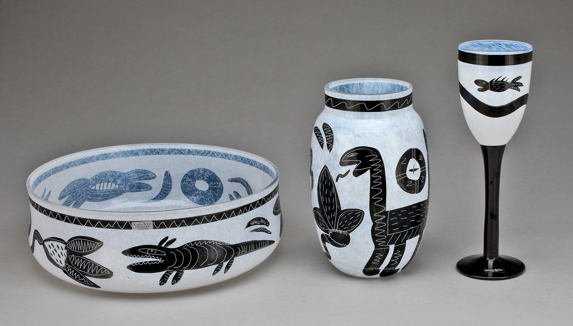 PARTI GLAS, 3 delar, "Caramba", Ulrica Hydman-Vallien Kosta Boda. Sent 1900-tal.