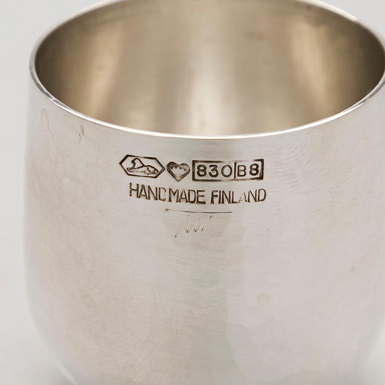 Tapio Wirkkala, A set of eight 'TW 469' silver beakers, Kultakeskus, Hämeenlinna 1978 and 1979.