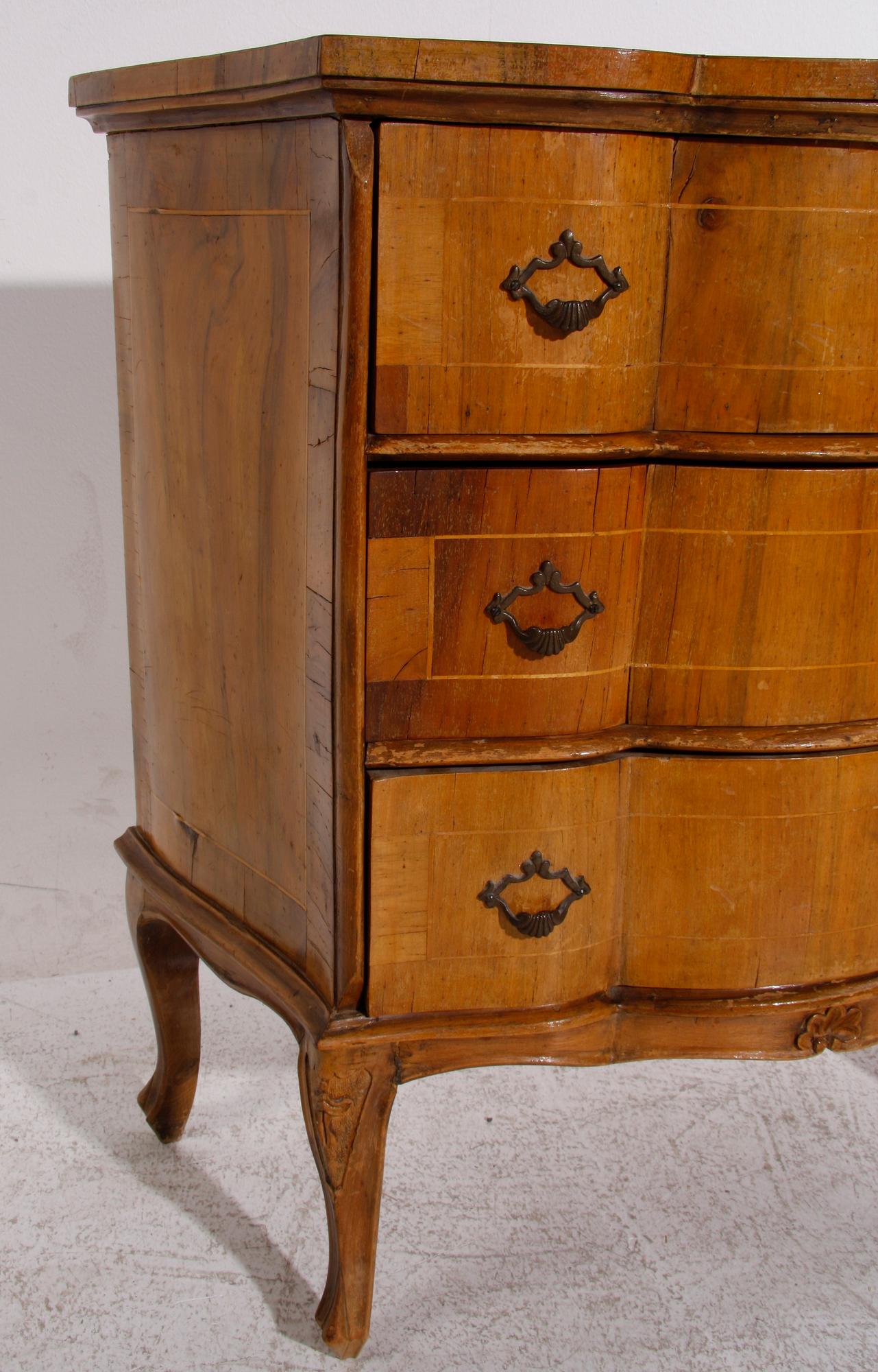 BYRÅ, rokokostil, 1900-tal.