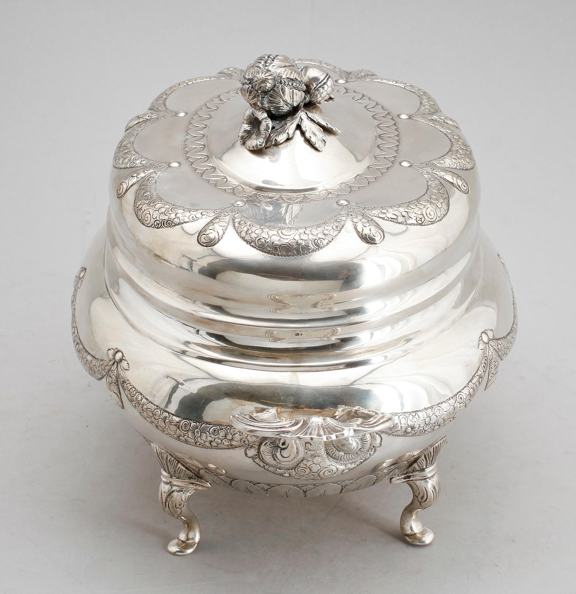 TERRIN, silver, svenska importstämplar, 1900-tal. Vikt ca 2041 g.